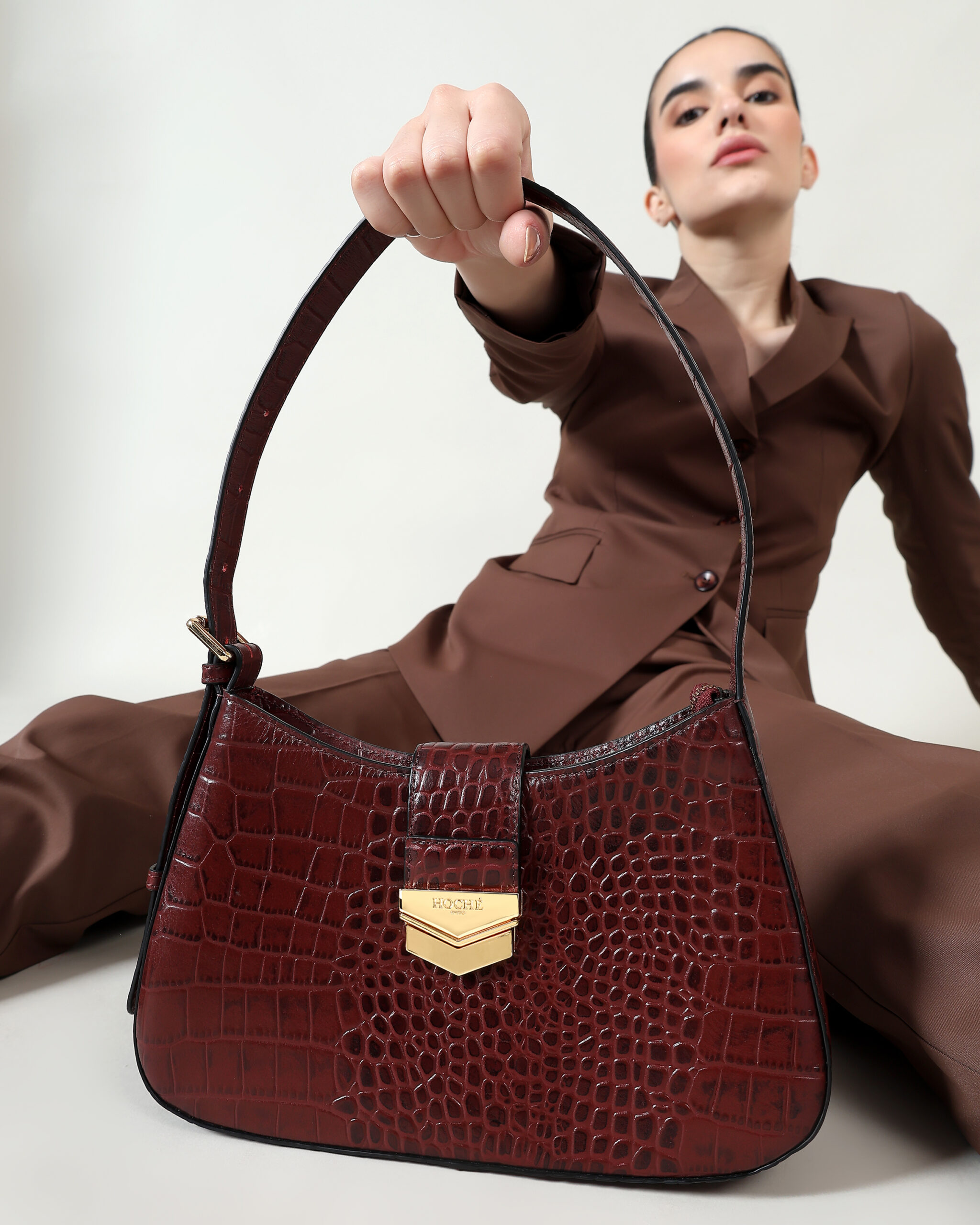 1 (17) 1 17 2 scaled